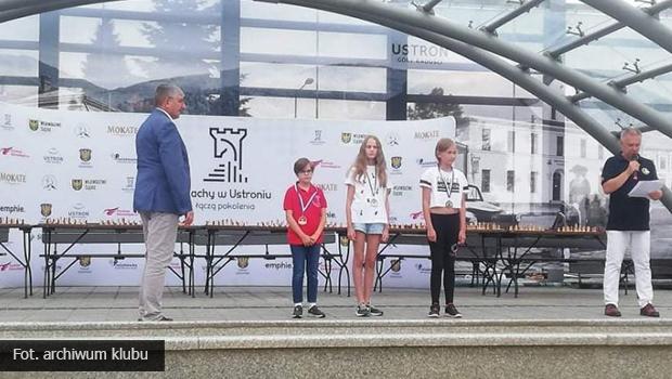 Ogromny sukces klubu Szachownica Kaj i ich 8-letniego ucznia. Go specjalny arcymistrz Garri Kasparow!