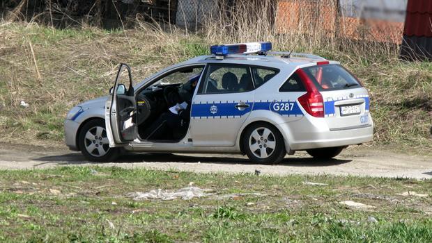 Dugi weekend na drogach – wypadek na ul. Dobczyckiej i 16 nietrzewych