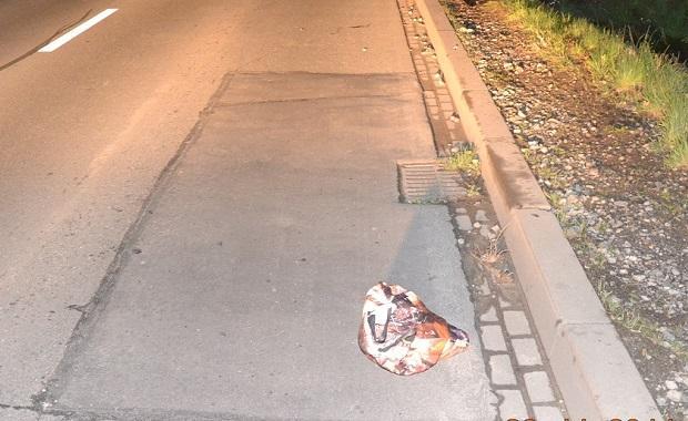 Wypadek miertelny w Bilczycach – zahaczy pieszego skrzyni adunkow