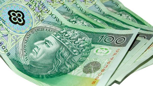 Kobieta znalaza w Wieliczce kopert wypenion pienidzmi