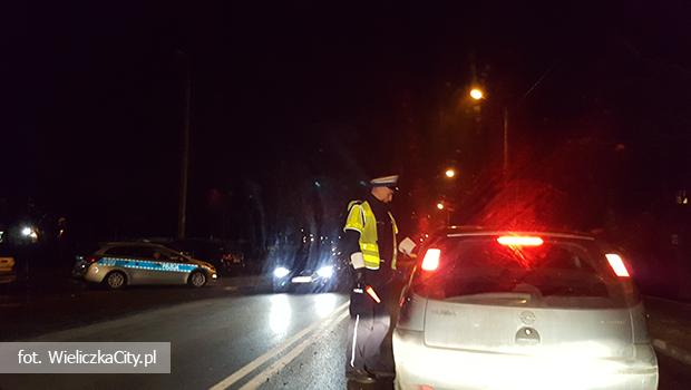 Kierowcy dmuchali wjedajc do Wieliczki ul. Dembowskiego