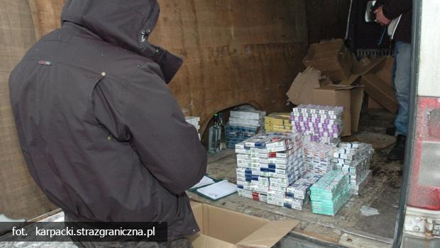 Powiat Wielicki. Obywatel Ukrainy zatrzymany z ponad 40 tys. sztuk papierosów.