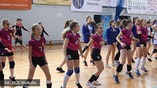 Turniej o Puchar Magorzaty Glinki w kategoriach ‘2’, ‘3’, ‘4’ w siatkwce dziewczt w Wieliczce