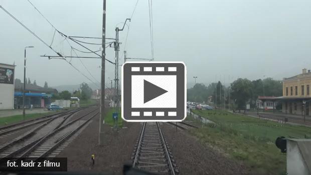 Przejazd pocigiem SKA1 z Krakw Lotnisko - Wieliczka Rynek-Kopalnia z kabiny maszynisty [wideo]