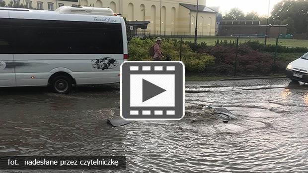 Zobacz wideo jak wygldaa ul. Dembowskiego po ulewie [zdjcia + wideo]