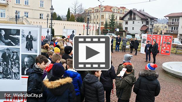 Wystawa „Ojcowie Niepodlegoci” w Wieliczce [wideo]