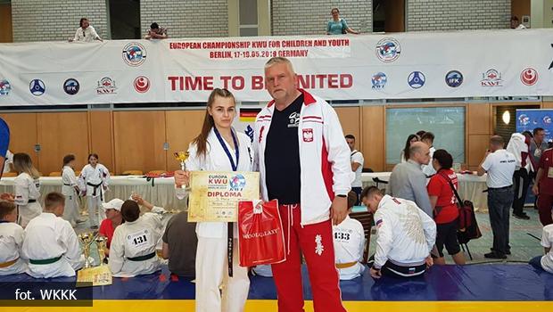Niebywały sukces zawodniczki z Wielickiego Klubu Karate Kyokushinkai na Mistrzostwach Młodzieży Karate Kyokushin KWU!