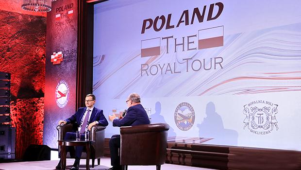 Mateusz  Morawiecki w kopalni na premierze „Poland. The Royal Tour”