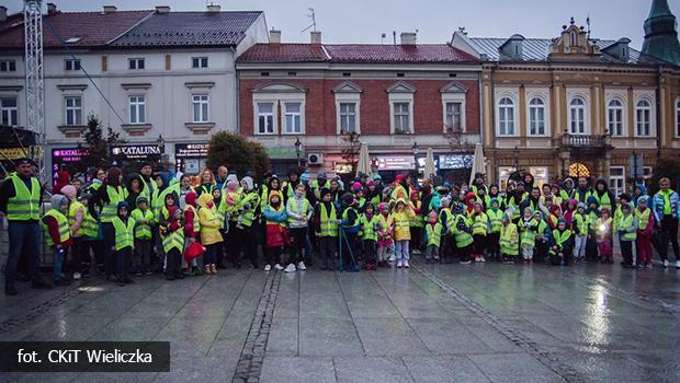 Relacja z VII Nocnego Rodzinnego Marszobiegu na Orientacj