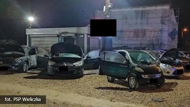 Kilka samochodw spono w Przebieczanach