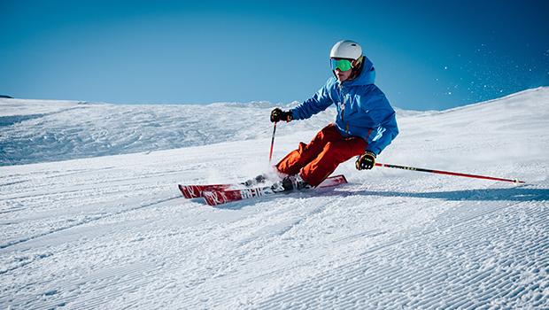 Szukasz kurtki narciarskiej lub snowboardowej? Sprawdź wyprzedaże w SnowShop!