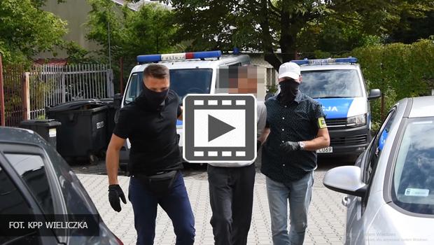 Zarzuty oraz tymczasowy areszt na 3 miesiące dla 20-latka, który pobił w Wieliczce nauczyciela