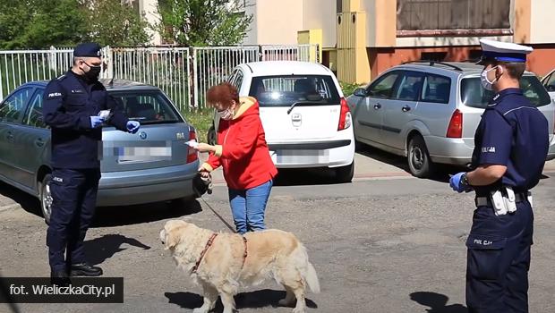 Wielicka policja zapowiada wzmoone kontrole. Osoby bez maseczek musz liczy si z mandatem do 500 z.