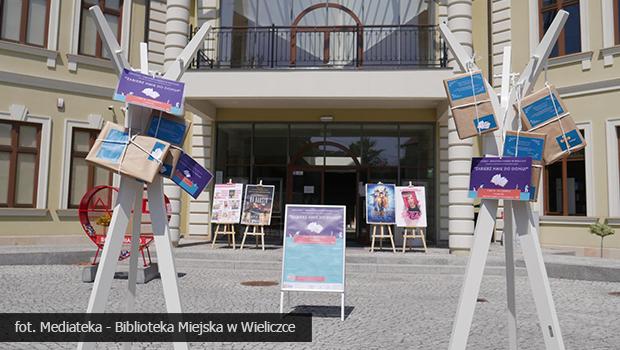 Wielicka biblioteka „uwalnia książki” dla Wieliczan