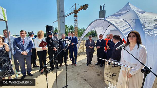 Wmurowano Akt Erekcyjny w nowobudowanej siedzibie Krakowskiego Pogotowia Ratunkowego