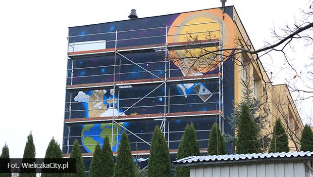 Na Szkole Podstawowej nr 3 powstaje mural