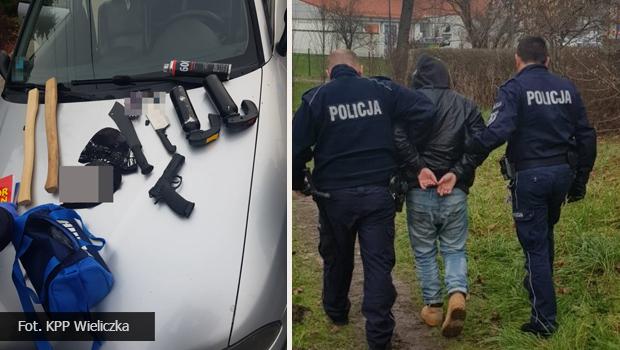 Jadc przez centrum Wieliczki wymachiwali maczetami groc mczynie w innym samochodzie