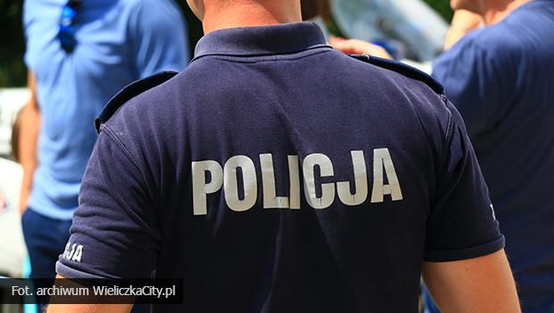 Ul. Reformacka. Grozi ssiadom, e ich zabije, motkiem niszczy ich samochody.
