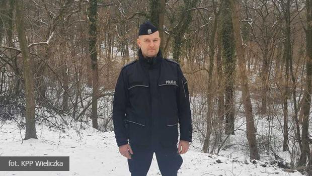 Chorgwica. Dzielnicowy uratowa ycie 65-latkowi.