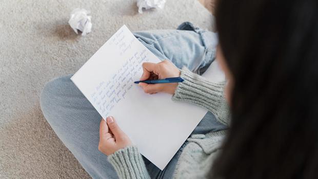 Jak zaadresowac koperte za granice?