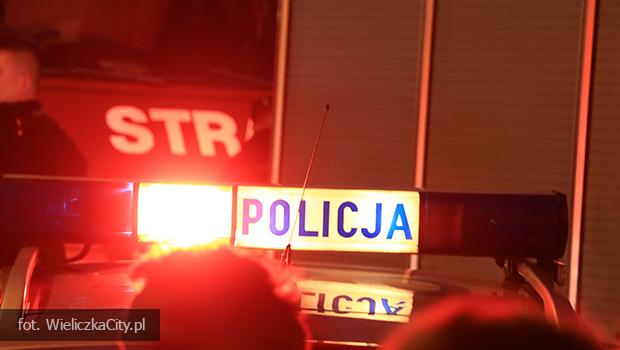 16-latek, po alkoholu, bez prawa jazdy rozbi si na prywatnej posesji w Niepoomicach