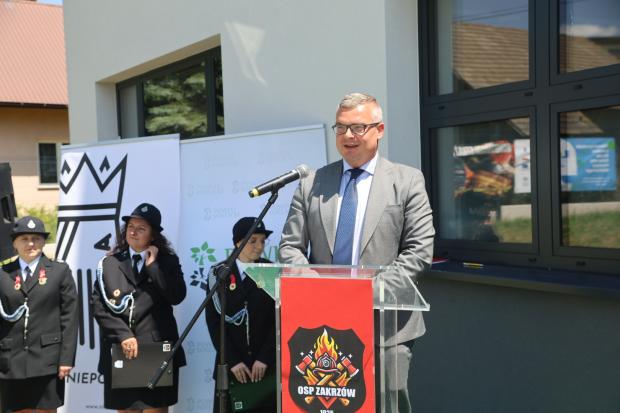 r1.jpg