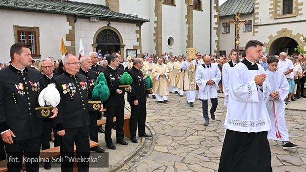 Grnicza pielgrzymka do grobu w. Kingi