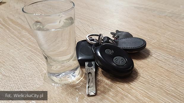 Nietrzewy Ukrainiec spowodowa kolizj i uciek. Zatrzymano rwnie innych kierowcw po alkoholu.