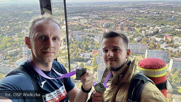 Bardzo dobre wystpy druhw z OSP Wieliczka na zawodach w Warszawie i Wrocawiu