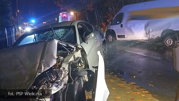 Trzy zniszczone auta w Wgrzcach Wielkich – sprawca mia ponad 1 promil alkoholu