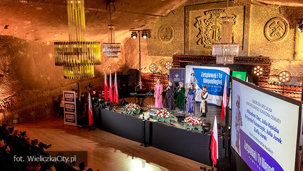 "Zapiewaj i Ty Niepodlegej" w solnych podziemiach