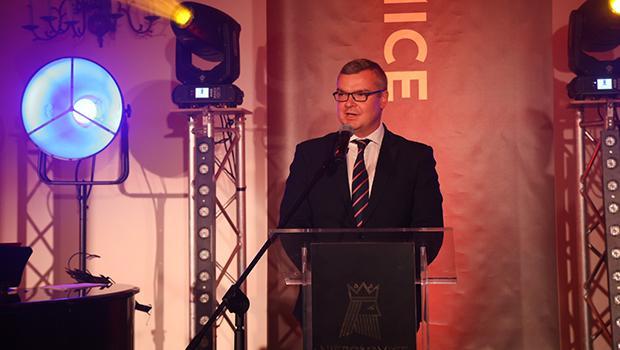 „D�b Biznesu” rozdany w Niepo�omicach. Wyr�niono firmy za odpowiedzialno�� spo�eczn�.