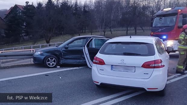 76-latek bez uprawnie� spowodowa� kolizj� w Bodzanowie