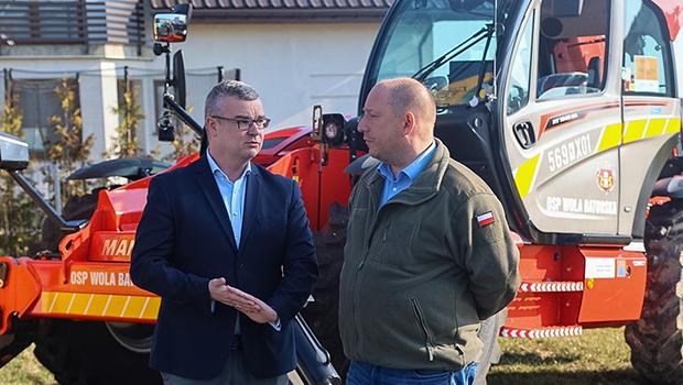 Niepo�omice wzmacniaj� bezpiecze�stwo mieszka�c�w. Sprz�t za blisko 2,2 mln z� trafi� do gminy.