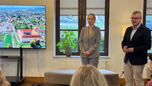 Niepo�omice rozpoczynaj� prace nad Kart� Mieszka�ca