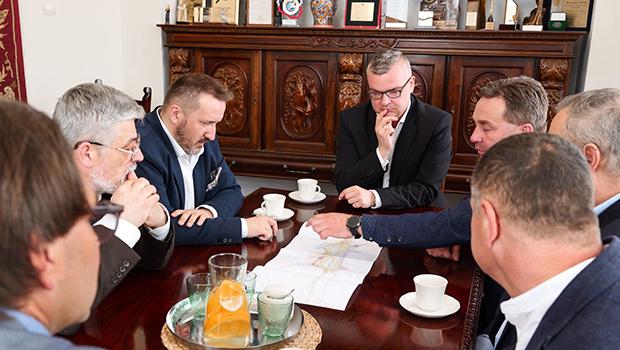 W Niepo�omicach rozmawiano o budowie ronda biszkoptowego