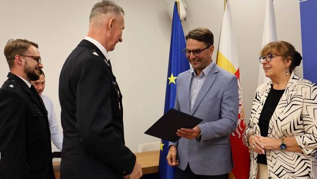 Kolejne jednostki OSP otrzyma�y wsparcie Powiatu Wielickiego