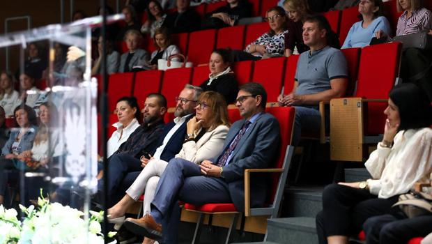 Jak wspiera� m�odych ludzi? Konferencja o zdrowiu psychicznym w Powiatowym Kampusie Kultury