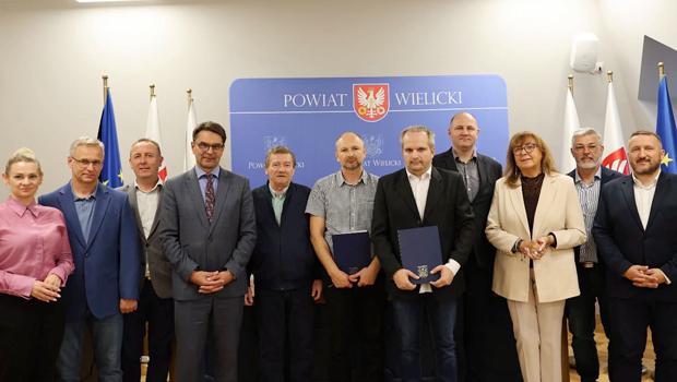 Powstanie projekt chodnika, zatok i przej�� dla pieszych w Ma�ej Wsi