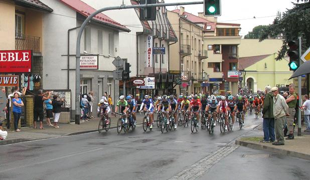 Dzi kolarze 70. Tour de Pologne pierwszy raz przejechali przez Wieliczk