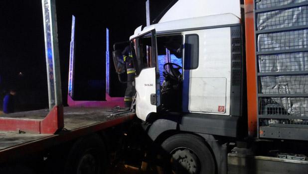 W Targowisku zderzyły się dwie ciężarówki
