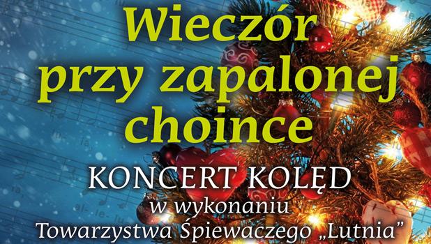 Wieczr przy zapalonej choince