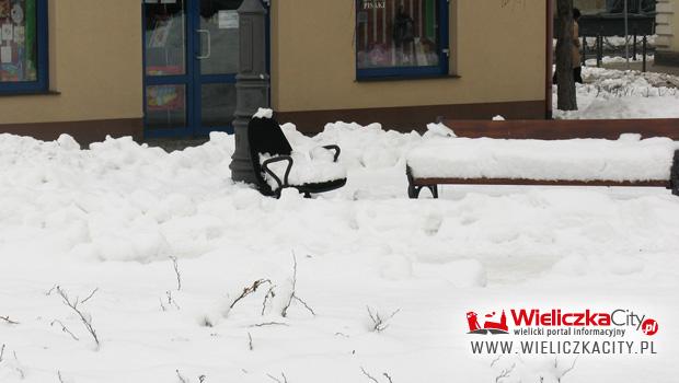 No i po co komu fotel biurowy na placu Kociuszki zim?