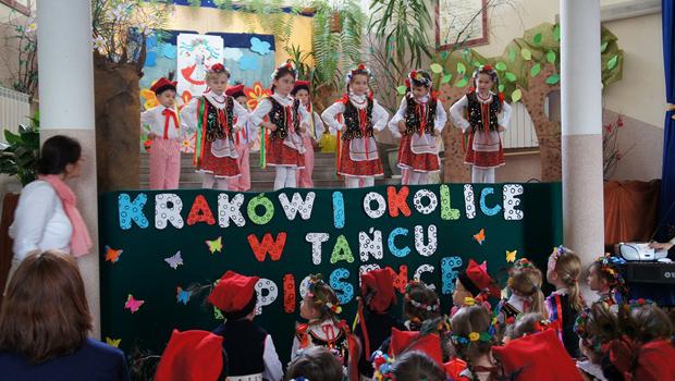 Relacja z I Gminnego Przegldu Piosenki - Krakw i okolice w tacu i piosence