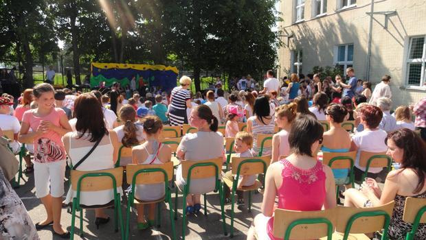 III Festyn rodzinny ,,Powitanie lata’’ w Szkole Podstawowej im. Anny Iskry w Mietniowie