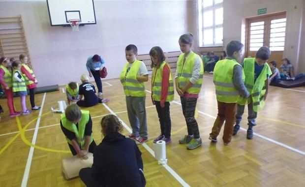 SP ledziejowice UCZY RATOWA!