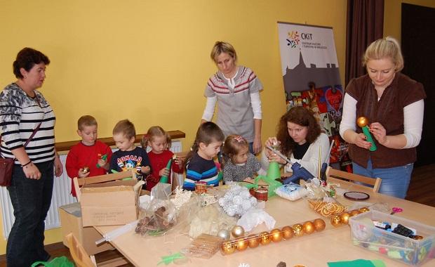 Mamma Mia wietlicach rodowiskowych: Stroiki witeczne