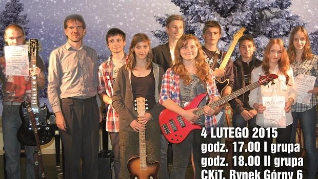 Koncert witeczny w wykonaniu uczniw Grayny Kwiatkowskiej i Tomasza atka