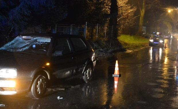 Wypadek śmiertelny w Brzegach - 85-latek potrącony przez samochód