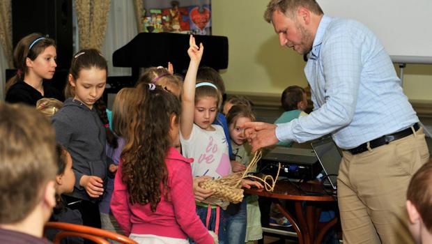 CO NOWEGO W PRZESZOCI?: O Smoku Wawelskim i pocztkach Krakowa - relacja